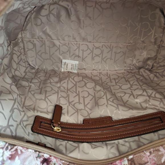 New Calvin Klein tote. Beautiful floral pattern. Perfect for Easter,Spring. - Picture 2 of 5